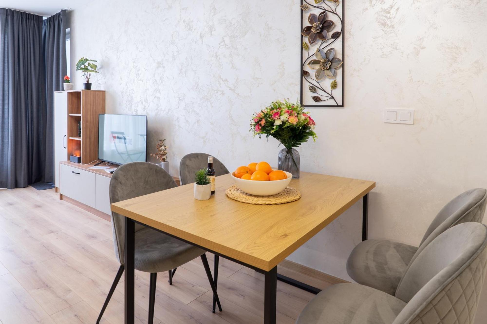 New Modern & Cozy Apartment With Free Parking 瓦爾納 外观 照片
